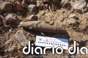 La Guardia Civil destruye un proyectil de la Guerra Civil localizado en Hinojosa del Duque (Córdoba)