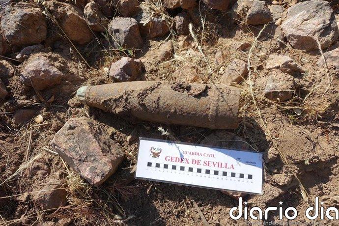 La Guardia Civil destruye un proyectil de la Guerra Civil localizado en Hinojosa del Duque (Córdoba)