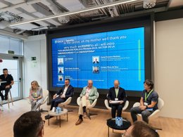 Mesa redonda organizada por ISACA y Deloitte.