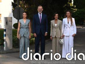 La Infanta Sofía ejerce como presidenta de honor de la Fundación Ibercaja arropada por los Reyes y Leonor
