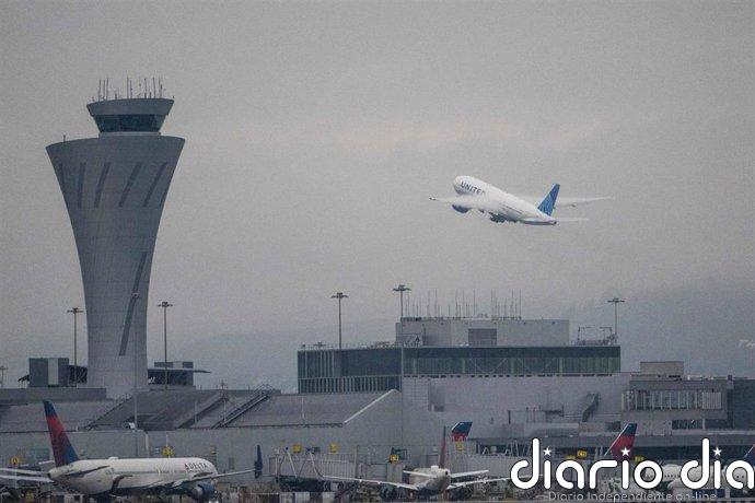 La iraní-estadounidense Dena Karari regresa a EEUU tras meses en Irán retenida por espionaje