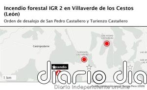 La Junta ordena desalojar dos pueblos de Castropodame por el fuego de Villaverde de los Cestos (León)