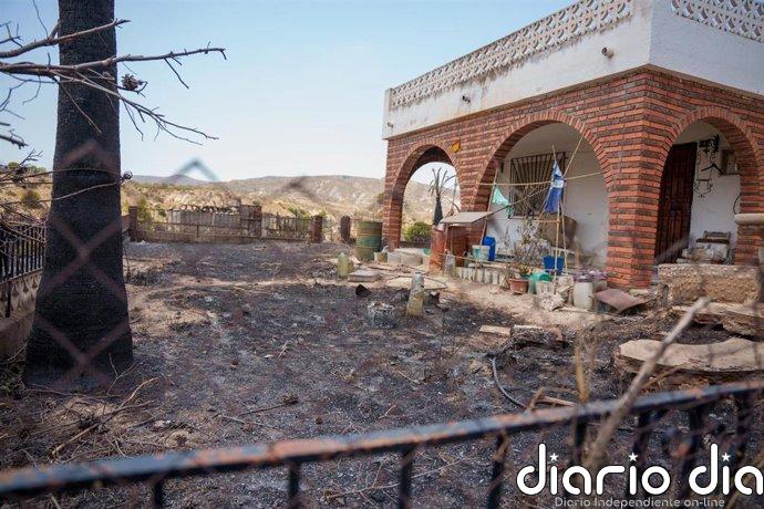 La Junta prevé una nueva desescalada del incendio de Los Gallardos (Almería), que "camina hacia el control"