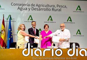 La Junta, Seiasa y los regantes firman los convenios para realizar las obras del Plan RegadíA por 138,8 millones