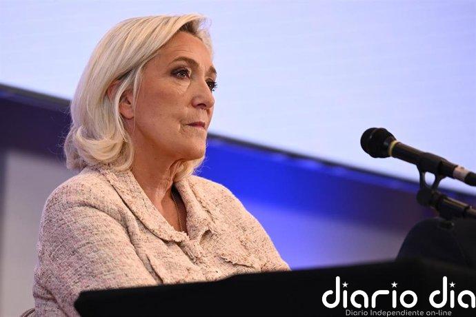 La Justicia de Francia condena a tres años de prisión y 15 meses de inhabilitación a Marine Le Pen