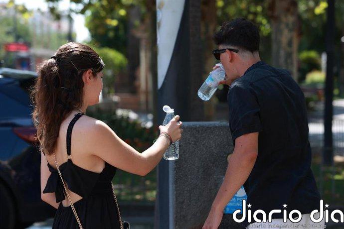 La ola de calor llegará a su día álgido este lunes, con máximas de hasta 42 grados en los valles fluviales