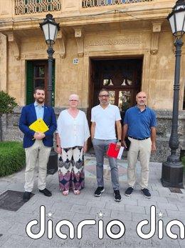 La oposición pide a Llucmajor piden un plan de emergencia ante el riesgo sanitario por la basura acumulada La oposición pide a Llucmajor piden un plan de emergencia ante el riesgo sanitario por la basura acumulada