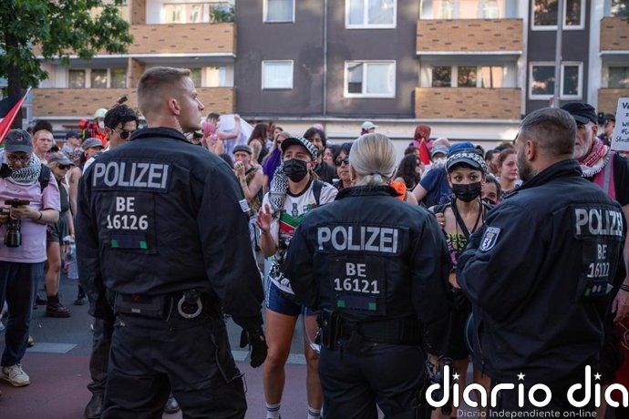 La policía alemana identifica a un presunto autor islamista del atropello masivo durante el Orgullo en Berlín