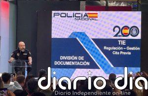 La Policía espera elevar este año "ampliamente" las 1,7 millones de tarjetas de extranjero de 2025 por la regularización