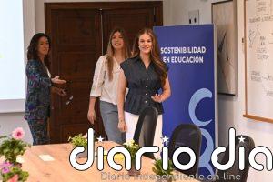 La Princesa Leonor arropa por sorpresa a su hermana Sofía en su gran debut en solitario