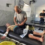 La vida de un doctor gazatí detenido ilegalmente por Israel corre peligro, según denuncia una ONG