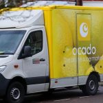Las acciones de Ocado se desploman un 18% en medio de su disputa sucesoria y tras presentar resultados