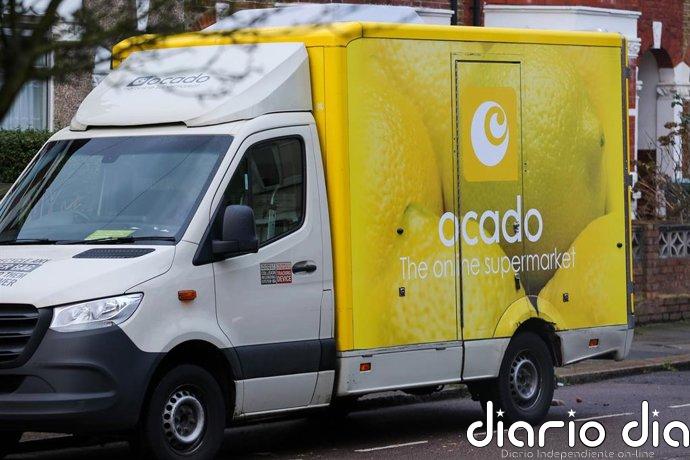 Las acciones de Ocado se desploman un 18% en medio de su disputa sucesoria y tras presentar resultados