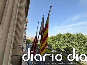 Lleida decreta 2 días de luto por la muerte del escritor Josep Vallverdú