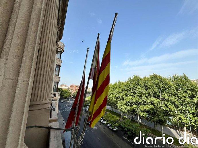 Lleida decreta 2 días de luto por la muerte del escritor Josep Vallverdú