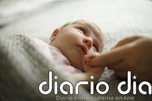 Los bebés ya son capaces de distinguir una voz entre el ruido, incluso con un cerebro aún inmaduro