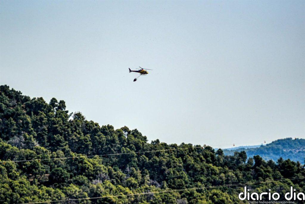 Los Bombers estabilizan de noche los incendios de Navarcles (Barcelona) y Guimerà (Lleida)