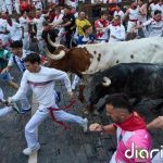 Los Cebada Gago recorren unidos un rápido segundo encierro de San Fermín con un herido por asta