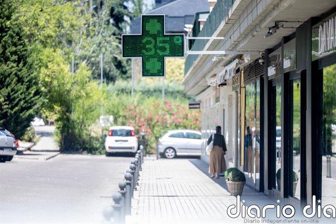 Los centros de personas mayores de la región se adaptan a la ola de calor con más hidratación y zonas frescas