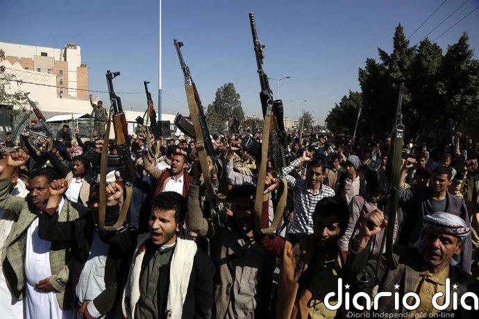 Los hutíes de Yemen reivindican un ataque contra el sur de Arabia Saudí tras un bombardeo en Hodeida