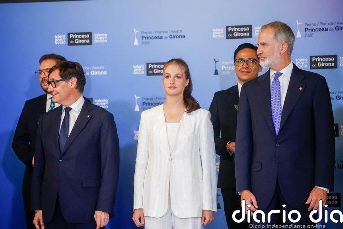 Los looks de la princesa Leonor y la infanta Sofía en los Premios Princesa de Girona 2026: de dónde son y cuánto cuestan