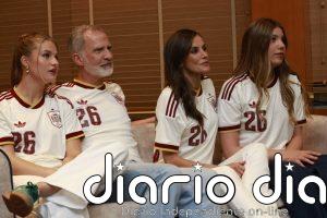 Los Reyes, la Princesa Leonor y la Infanta Sofía celebran eufóricos el pase de España a la final del Mundial