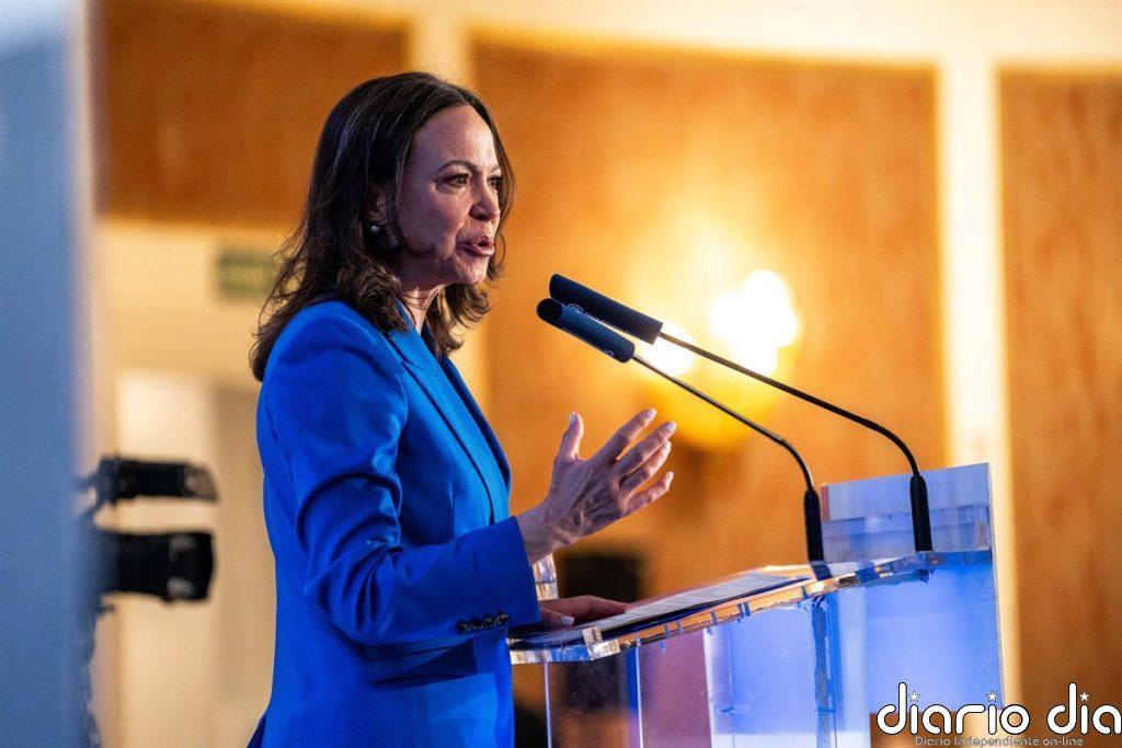 Machado tacha al "régimen" venezolano de "Estado fallido" ante su respuesta al doble terremoto