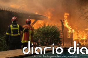Macron pide al Ejército movilizarse por los incendios, que han quemado más de 14.000 hectáreas en el suroeste de Francia