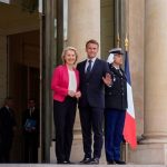 Macron y Von der Leyen coinciden en reforzar la industria europea y la protección de menores en línea