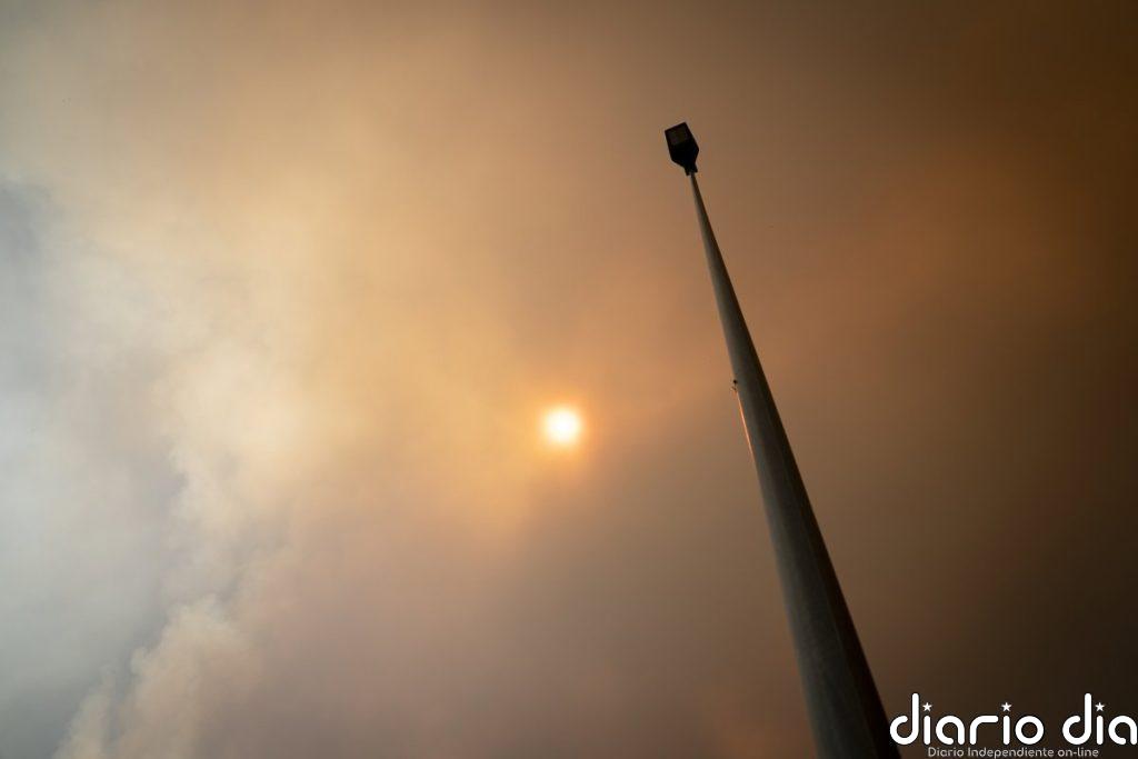 Madrid enfrenta el "peor incendio de su historia", la prioridad es salvar vidas y prepara nuevos desalojos