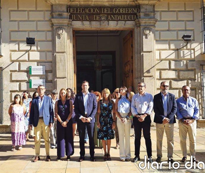 Málaga guarda minutos de silencio en memoria de la última víctima de la violencia machista