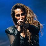 Malú se entrega a su público en Chiclana: "Este concierto es para vosotros"