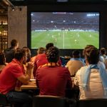 Marbella (Málaga) autoriza de forma excepcional la instalación de pantallas y veladores para la final del Mundial
