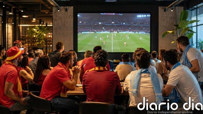 Marbella (Málaga) autoriza de forma excepcional la instalación de pantallas y veladores para la final del Mundial