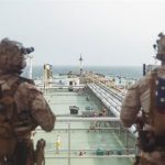 Marines de EEUU abordan un buque sancionado en el golfo de Omán para "verificar" que acata su bloqueo contra Irán