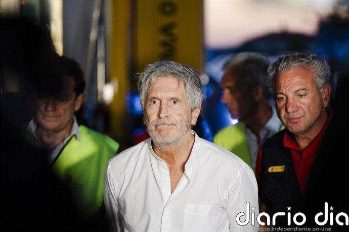 Marlaska anticipa una noche "muy complicada" tras la "unión técnica" de los incendios y pide confiar en los medios