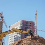 Más de 2.500 licencias concedidas para construir viviendas en València en el último año