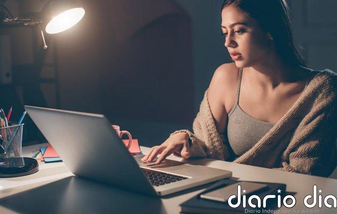 Más tiempo en internet y acoso online: un estudio alerta de su relación con los pensamientos suicidas en jóvenes
