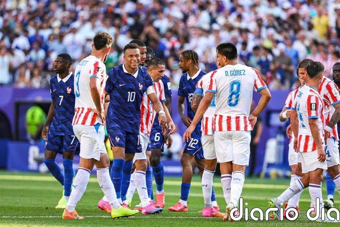 Mbappé llama "mujer despreciable" a una senadora paraguaya que le insultó de forma racista