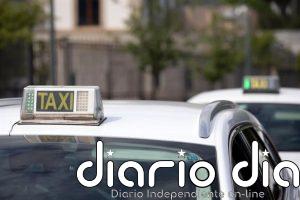 Medio centenar de municipios de 7 CCAA impiden a personas con VIH trabajar como taxistas, según un informe