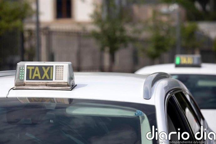 Medio centenar de municipios de 7 CCAA impiden a personas con VIH trabajar como taxistas, según un informe