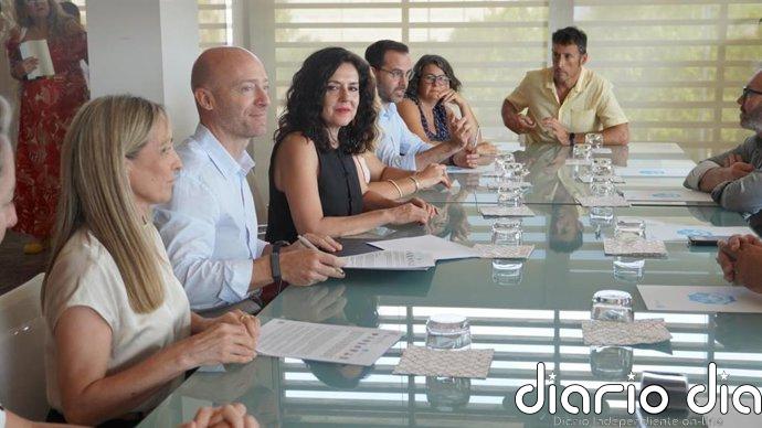 Menorca acoge la firma del protocolo para implantar el futuro Servicio de Atención a Domicilio insular