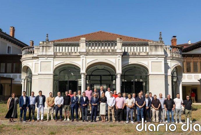 Mesa por el Desarrollo Industrial concluye que Aiaraldea mantiene conocimiento, especialización y capacidad industrial