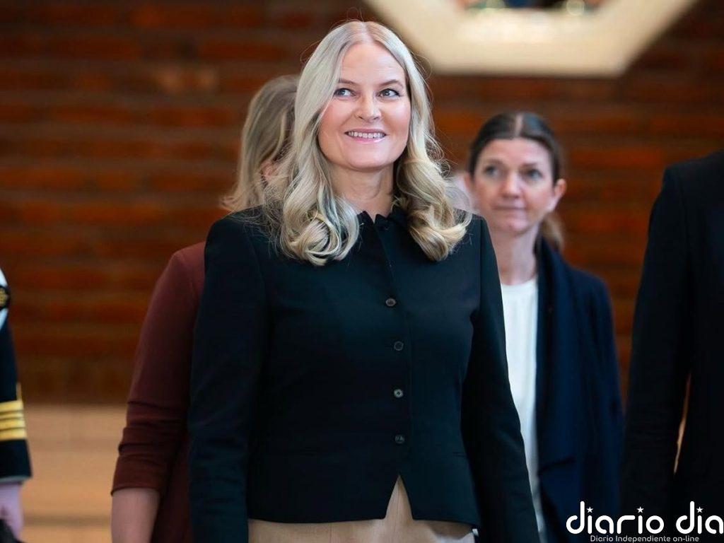 Mette-Marit de Noruega recibe el alta un mes después de su trasplante de pulmón. Sus primeras palabras