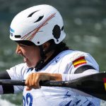 Miren Lazkano se cuelga el bronce mundial en kayak cross