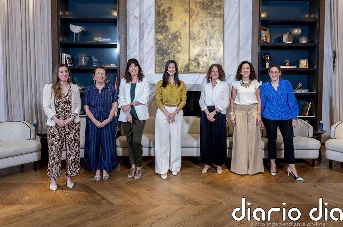 Modelos operativos diversos, líderes comprometidos y entornos seguros, claves en la competitividad empresarial