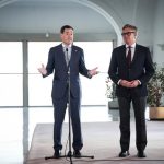 Moreno avanza que la vicepresidencia de Gavira "no será la única" en un gobierno de 13 consejerías