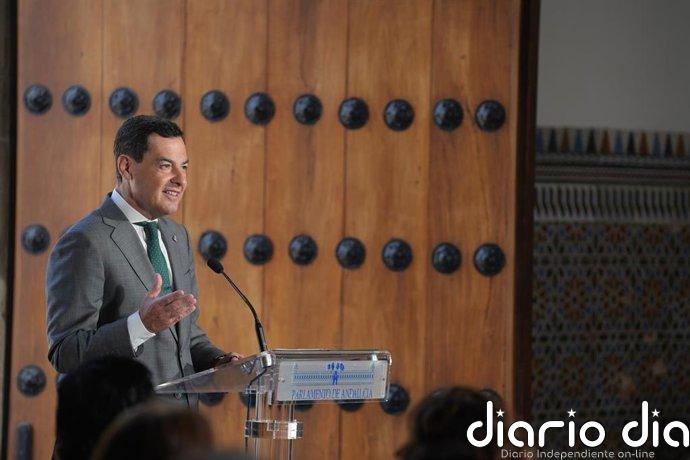 Moreno reivindica la vigencia del legado de Blas Infante: "Apelaba a personas de ideas opuestas a unirse por Andalucía"