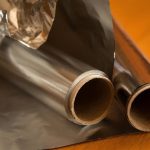 Móviles robados envueltos en papel de aluminio: una jaula de Faraday vulnerable a las fugas