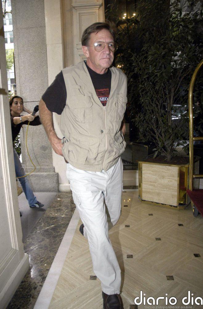 Muere el padre de Genoveva Casanova, Larry. Un adiós discreto que no ha trascendido hasta ahora